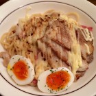 浅草の奥地にある焼きスパゲッティの人気店「カルボ」 一番人気はやはりカルボ！